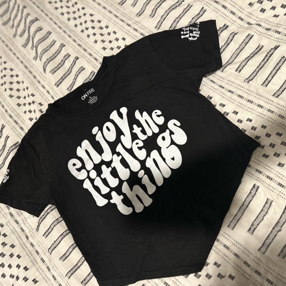 Cropped tee